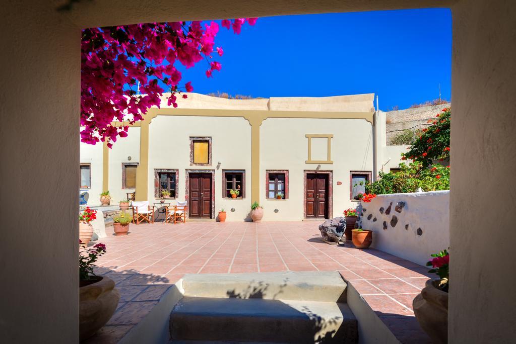 Guest House Kalitsi Santorini Island Exterior photo